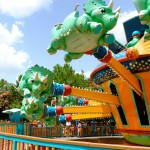 Disney com Crianças TriceraTop Spin Animal Kingdon Dinoland