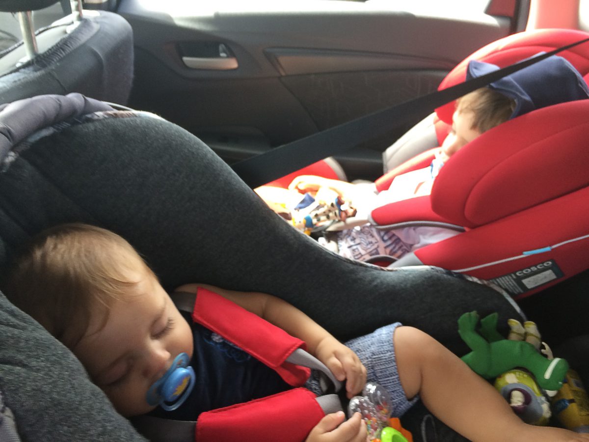 Viagem de carro com bebês